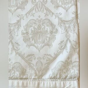 Pair of Luxury Venetian Style Print Standard Size 100% Cotton Pillow Cases